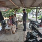 BRIMOB JABAR MELAKSANAKAN PATROLI HARKAMTIBMAS DAN BERIKAN PESAN-PESAN KAMTIBMAS KEPADA WARGA