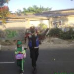 Cegah Kemacetan Zona Sekolah, Bhabinkamtibmas Polsek Lengkong berikan Pelayanan Masyarakat Gatur Lalu lintas.