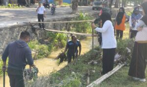 Kapten Rajab Gercep! Selokan Pasar  Baranti Kinclong