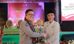 Erdi A.C.: Ponpes Benteng Lawan Paham Radikal!