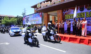 NCS Polri Bagi Sembako, Ayo Jaga Pilkada Damai!