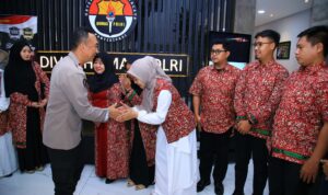 Reward Umroh Spesial dari Kadiv Humas!
