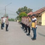 Kapolsek Rengasdengklok beri Arahan saat Apel Persiapan Pam Kampanye Paslon Bupati dan Wakil Bupati Karawang Nomor Urut 02
