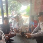 Bhabinkamtibmas Polsek Batujaya Sambangi Masyarakat Desa Karyamulya disertai dengan Giat Cooling System