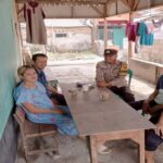 Jelang Pelaksanaan  Pilkada 2024, Bhabinkamtibmas Giat Cooling System Dengan Warga Desa Binaan