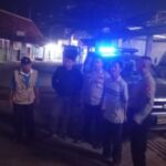 Patroli Malam, Polsek Jatisari Sambangi Warga Berkumpul