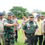 Dandim 0117/Aceh Tamiang Dampingi Pangdam Iskandar Muda Bersama Pj. Gubernur Aceh dan Kapolda Aceh Tinjau Lokasi Banjir di Aceh Tamiang