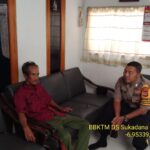 Bhabinkamtibmas Desa Sukadana Sambangi Warga Masyarakat Dalam Rangka Sosialisasi Pencegahan Money Politic