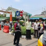 Patroli Siang Polsek Kotabaru Sambangi Perumahan Sukaseuri Himbau Satpam yang Sedang Bertugas
