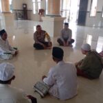 Tampung Keluhan Warga, Polsek Cilamaya Polres Karawang Gelar Program Jumat Curhat