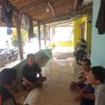Jalin Silahturami Dengan Warga Bhabinkamtibmas Polsek Majalaya Sampikan Himbauan Kamtibmas