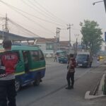 Pengaturan lalulintas di jam rawan kepadatan, Unit Samapta Polsek Rancaekek pastikan kelancaran para pengguna jalan