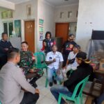 TNI-Polri, Hadiri Rapat Minggon di Aula Kantor Kelurahan Karawang Wetan