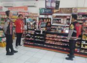 Polsek Jatisari Sampaikan Pesan Kamtibmas Kepada Karyawan Alfamart
