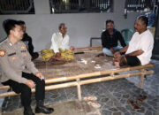 Bhabin Polsek Cibuaya Polres Karawang melaksanakan binluh terkait kamtibmas ke warga masyarakat