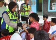 Sinergi Polresta Cirebon dan Pemkab Cirebon Gelar Program Makan Siang Gratis di SDN 3 Cipanas