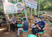 Bhabinkamtibmas Polsek Tegalwaru Sambang Warga Colling System Edukasi Pilkada Karawang 2024