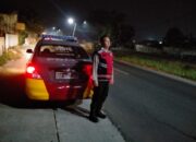 Polsek Karawang Kota Anggota Samapta Lakukan Patroli Preventif, Cek Kamtibmas di Pertigaan Kodim Kabupaten Karawang