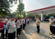 Kapolsek Klari Pimpin Apel Dan Pelaksanaan Pengamanan Humanis Keberangkatan Aksi Buruh ke Kantor Gubernur Jawa Barat
