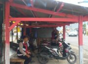 Patroli Sore Hari Polsek Cilamaya Ingatkan Warga di Pertigaan Kecepet Waspada Perdagangan Orang