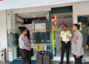 Polsek Ciampel, Bripka Handrik Yandika Melaksanakan Patroli Dialogis Antisipasi C3 dan Kejahatan Lainnya Pada Wilayah Desa Suryacipta