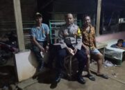 Bhabinkamtibmas Polsek Telagasari Dampingi Kegiatan Siskamling Untuk Pastikan Lingkungan Kondusif