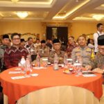 Kapolres Kediri Kota Bersama Ketua Umum Majelis Ulama Indonesia ikuti Seminar Nasional FKUB Kota Kediri Dalam Rangka Wujudkan Pilkada Kota Kediri Aman dan Damai