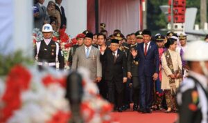 Prabowo Hadir di HUT TNI ke-79, Jokowi Beri Penghargaan Khusus