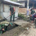 Letda Murjalil Bersih-bersih Bareng Warga