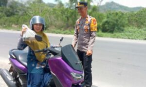 Nasi Kotak Cinta dari Polisi