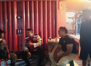 Bhabinkamtibmas Ikut Serta Dalam Giat Ronda Bersama Warga