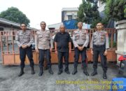 Tak Kenal Lelah, Personel Polsek Cimanggung Pengamanan PT. Gramedia Kawasan Industri Dwipapuri
