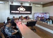 Polres Majalengka Hadiri Undangan Zoom Meeting Arahan Ketua Pelaksana Satgas Saber Pungli Provinsi Jawa Barat.
