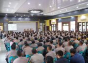 Kapolres Aceh Tamiang Berikan Arahan Kepada Personel Yang Akan Melaksanakan Pengamanan TPS