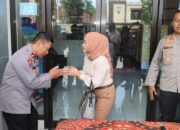 Kabag Ops Polres Kediri Kota Maafkan Laki – laki yang Nantang Duel dan Bentak Dirinya : Ternyata Pelaku Alami Gangguan Kejiwaan