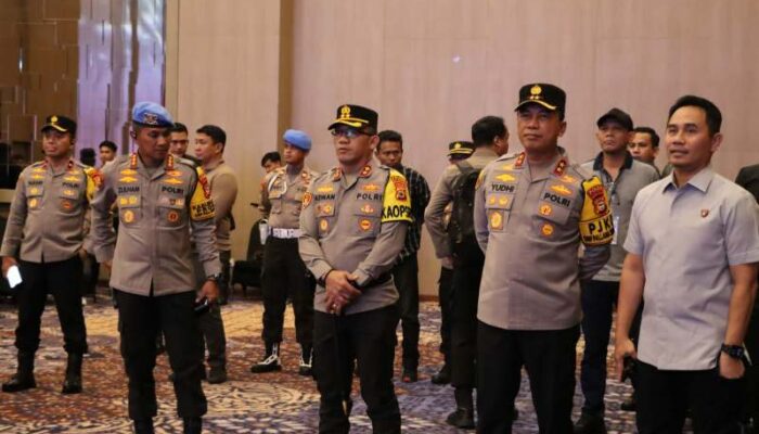 Aksi Kapolda dan Wakapolda Sulsel di Debat Kedua Selayar