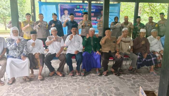 Harmoni Polisi dan Warga di Tengah Warisan Sejarah