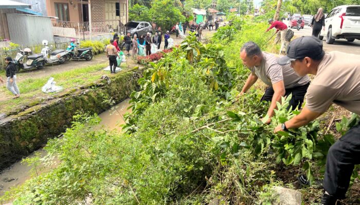 Aksi Hebat! TNI-Polri & Warga Bersihkan Sidrap