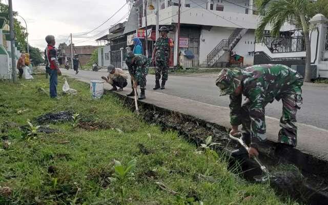 Lakessi Bebas Kotor! TNI dan Warga Turun Tangan