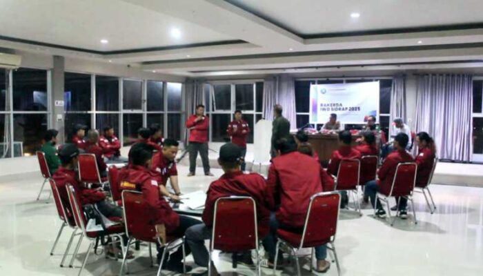 Sejuknya Puncak Bila, Panasnya Diskusi! Rakerda IWO Sidrap Berlangsung Seru