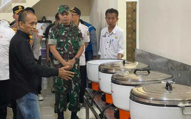 Dandim 1420/Sidrap Tinjau Dapur Gizi Gratis