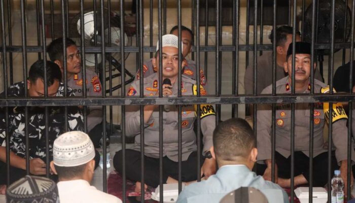 Dibalik Jeruji, Kapolres Sidrap Tebar Kepedulian
