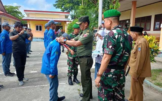 Apresiasi Kasdim 1420/Sidrap di Upacara Penutupan Bintalsik SMK Negeri 5 Sidrap