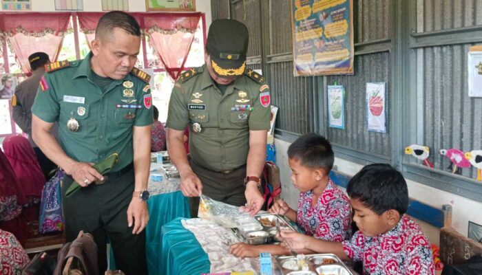 Kasdim 1420/Sidrap Turun Langsung! Makanan Bergizi Gratis Banjiri Sidrap