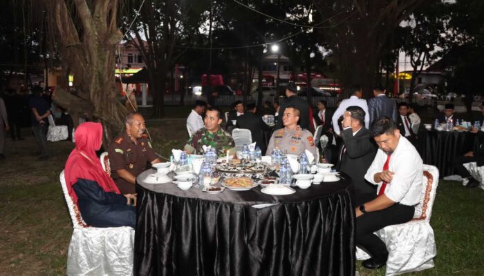 Kapolres Sidrap dan Wagub Sulsel Kompak! Bukber Jadi Momen Eratkan Sinergi