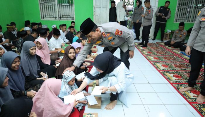 Kapolda Sulsel Berbagi Berkah Ramadan di Panti Asuhan