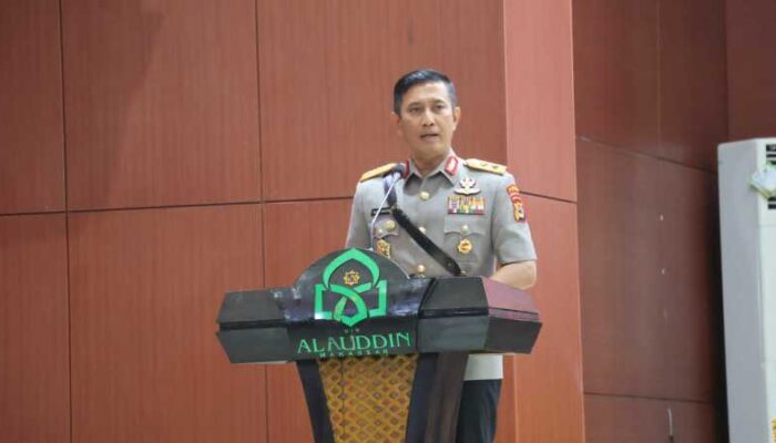 Kapolda Sulsel Orasi di Wisuda UIN Alauddin
