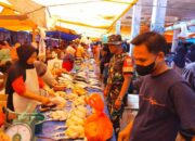 Babinsa Panca Rijang Cek Fakta Harga Sembako: Ini Daftarnya!