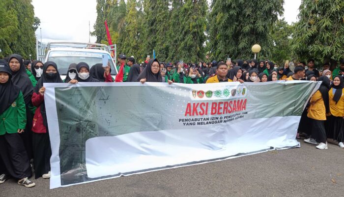 Aksi Damai Muhammadiyah, Polisi Dapat Standing Ovation