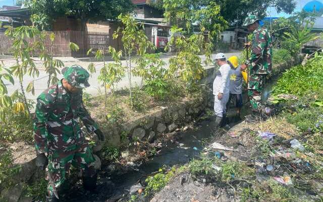 Gotong Royong TNI dan Warga Sidrap, Irigasi Sawah Disulap Jadi Bersih